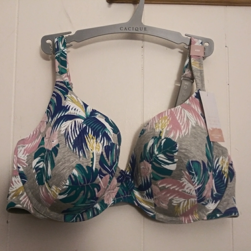 Cacique Lightly Lined T Shirt Bra